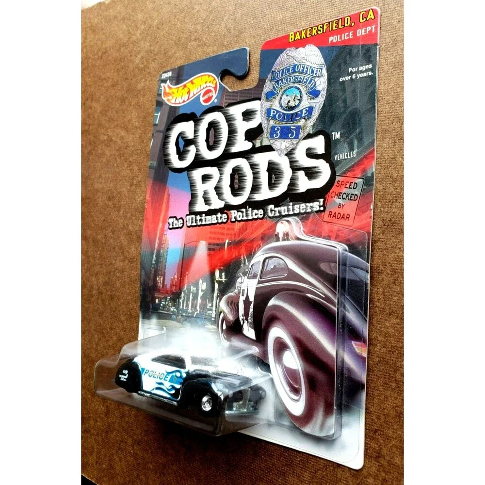 1999 Hot Wheels TAIL DRAGGER White & Back Cop Rods Bakersfield CA Police Cruiser